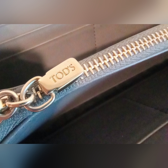 Tod's Long Leather Zip Around Studded Wallet - Picture 10 of 15